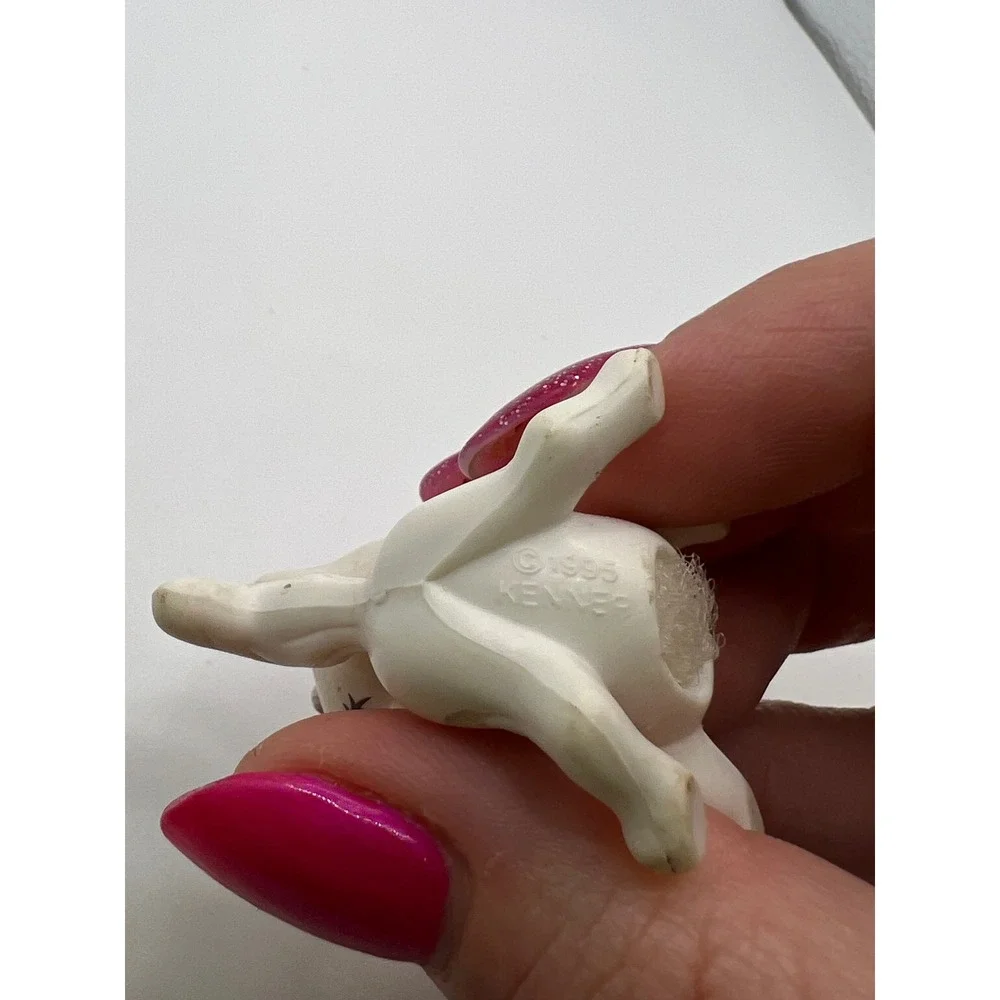 Vintage Littlest Pet Shop‎ 1995 Clubhouse Kitties White Cat W Latching Belly